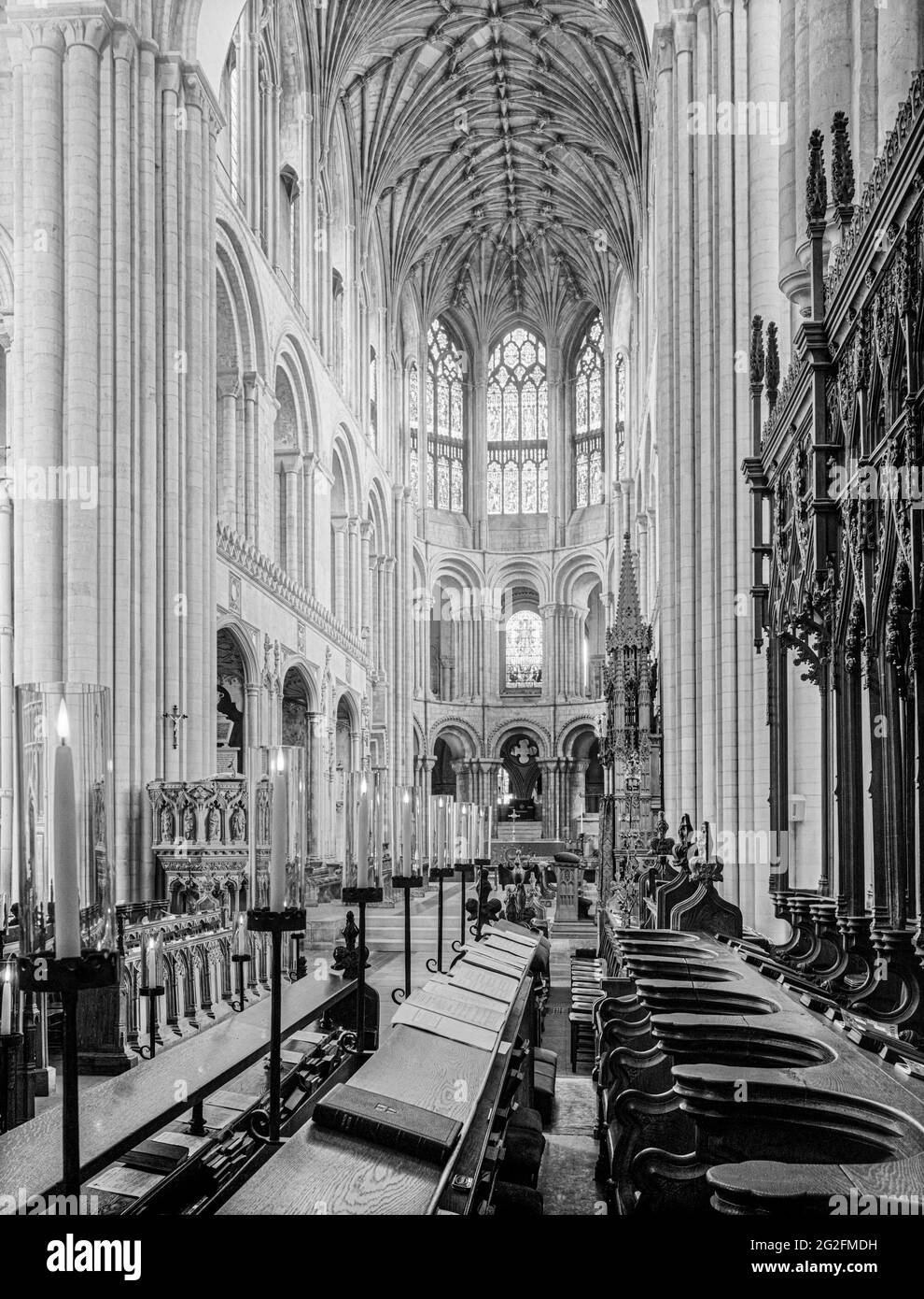 Le choeur de Norwich Cathedral Norfolk UK a photographié sur une plaque entière (8 1/2 pouces x 6 1/2 pouces) en verre HP3 en 1973 Banque D'Images