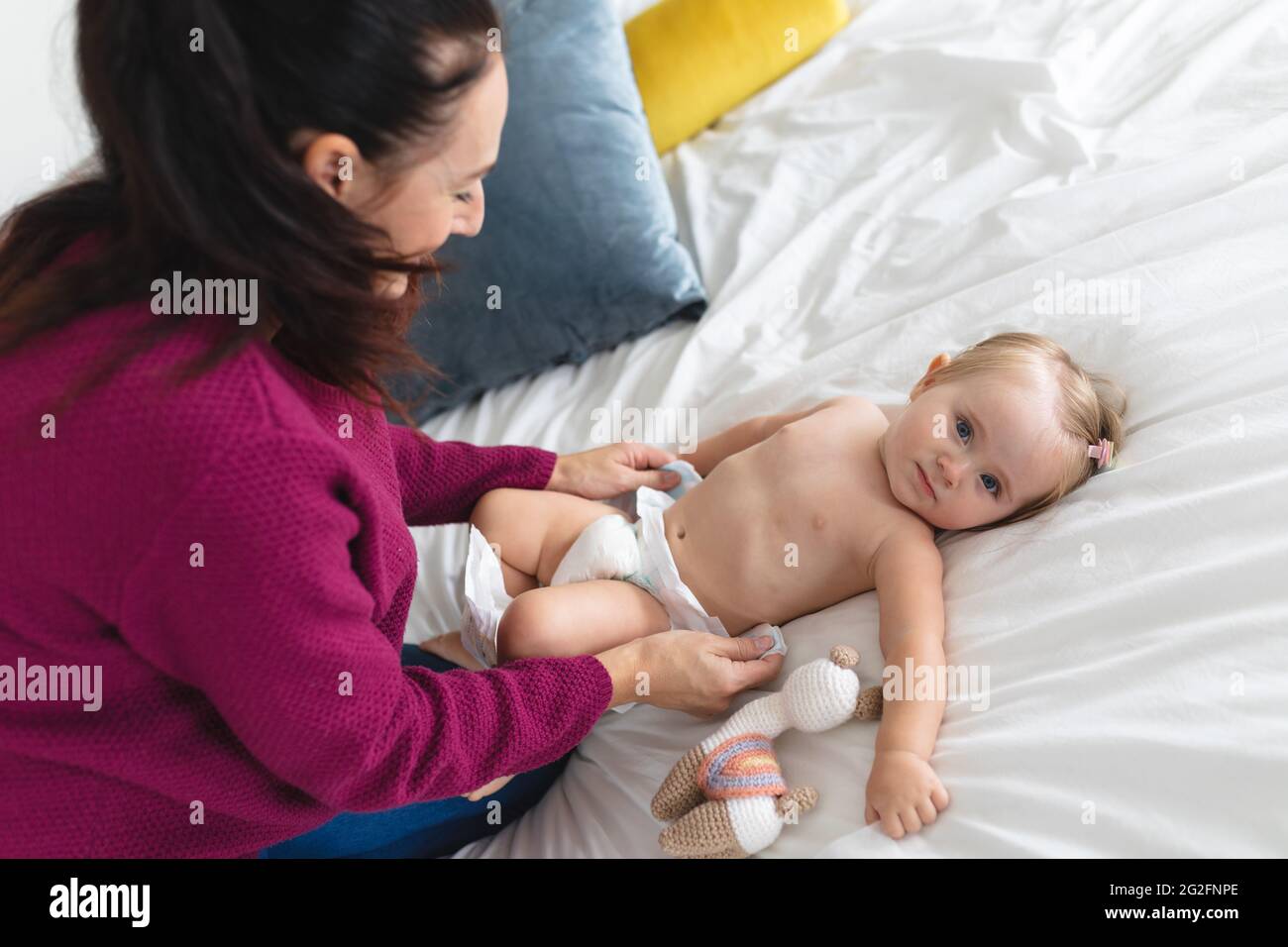 Changer bébé, les premiers changements de couches 