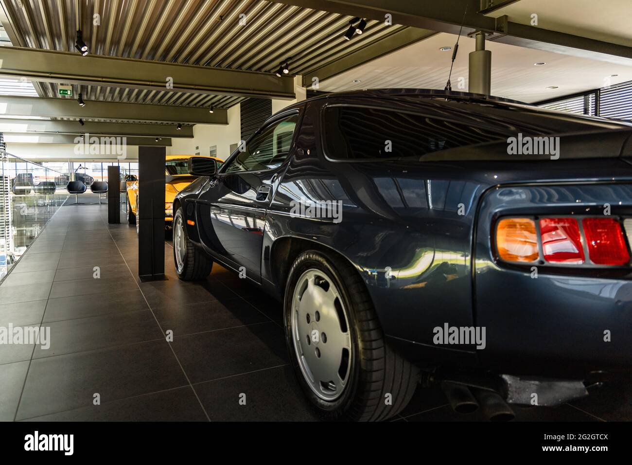 Wroclaw, Pologne - juillet 18 2020 : exposition de modèles Porsche classiques au Porsche Centrum Wrocław Banque D'Images