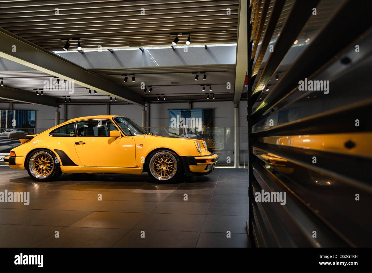 Wroclaw, Pologne - juillet 18 2020 : exposition de modèles Porsche classiques au Porsche Centrum Wrocław Banque D'Images