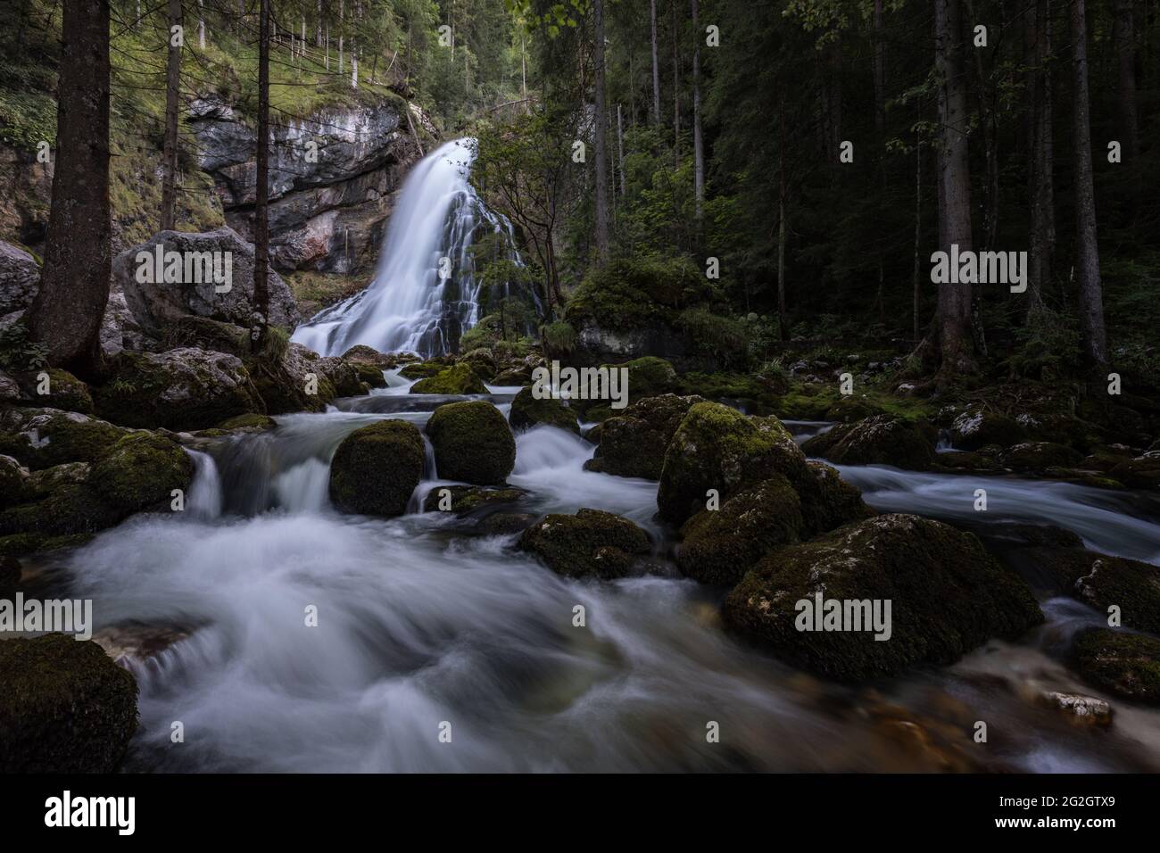 Cascade de Gollinger dans la région de Salzbourg. Banque D'Images