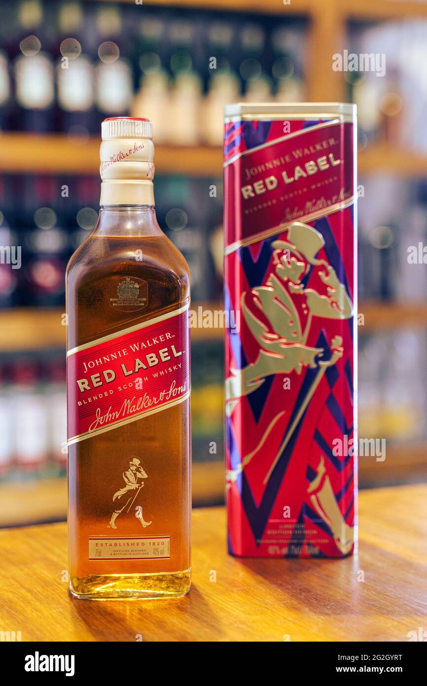 Johnnie Walker Red Label Banque De Photographies Et D images Haute johnnie-walker-red-label-banque-de-photographies-et-d-images-haute