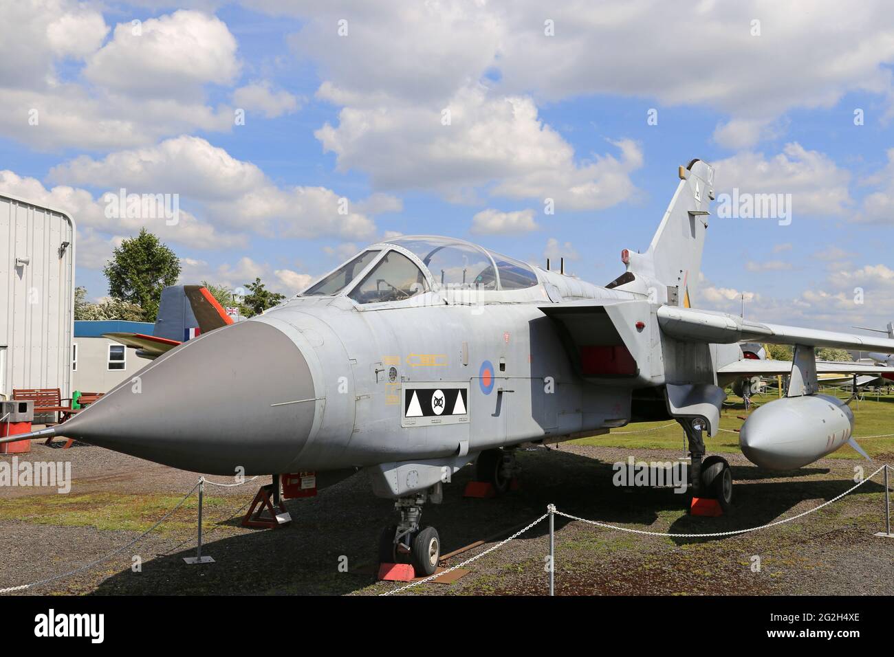 Panavia Tornado GR.1 (1983, plus tard mis à niveau vers GR.4), Midland Air Museum, aéroport de Coventry, Baginton, Warwickshire, Angleterre, Grande-Bretagne, Royaume-Uni, Europe Banque D'Images