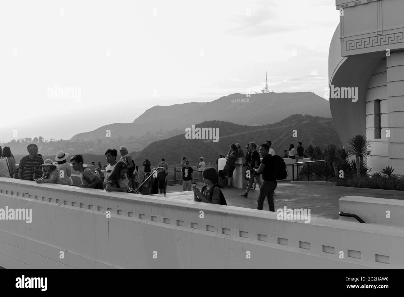 Célèbre bâtiment du musée de l'observatoire Griffith sur les collines d'Hollywood à Los Angeles, Californie, États-Unis Banque D'Images