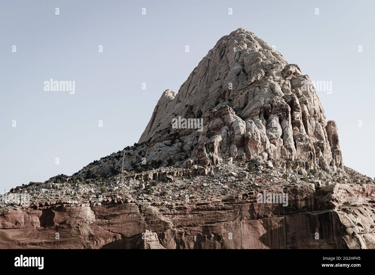 Randonnée sur la piste de Hickman Bridge dirigez-vous vers le parc national de Capitol Reef près de Torrey, Utah, États-Unis. Banque D'Images