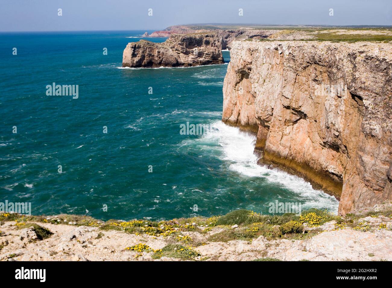Cap Saint Vincent près de Sagres, côte sauvage au bord du phare, point le plus à l'ouest de l'Europe continentale Banque D'Images