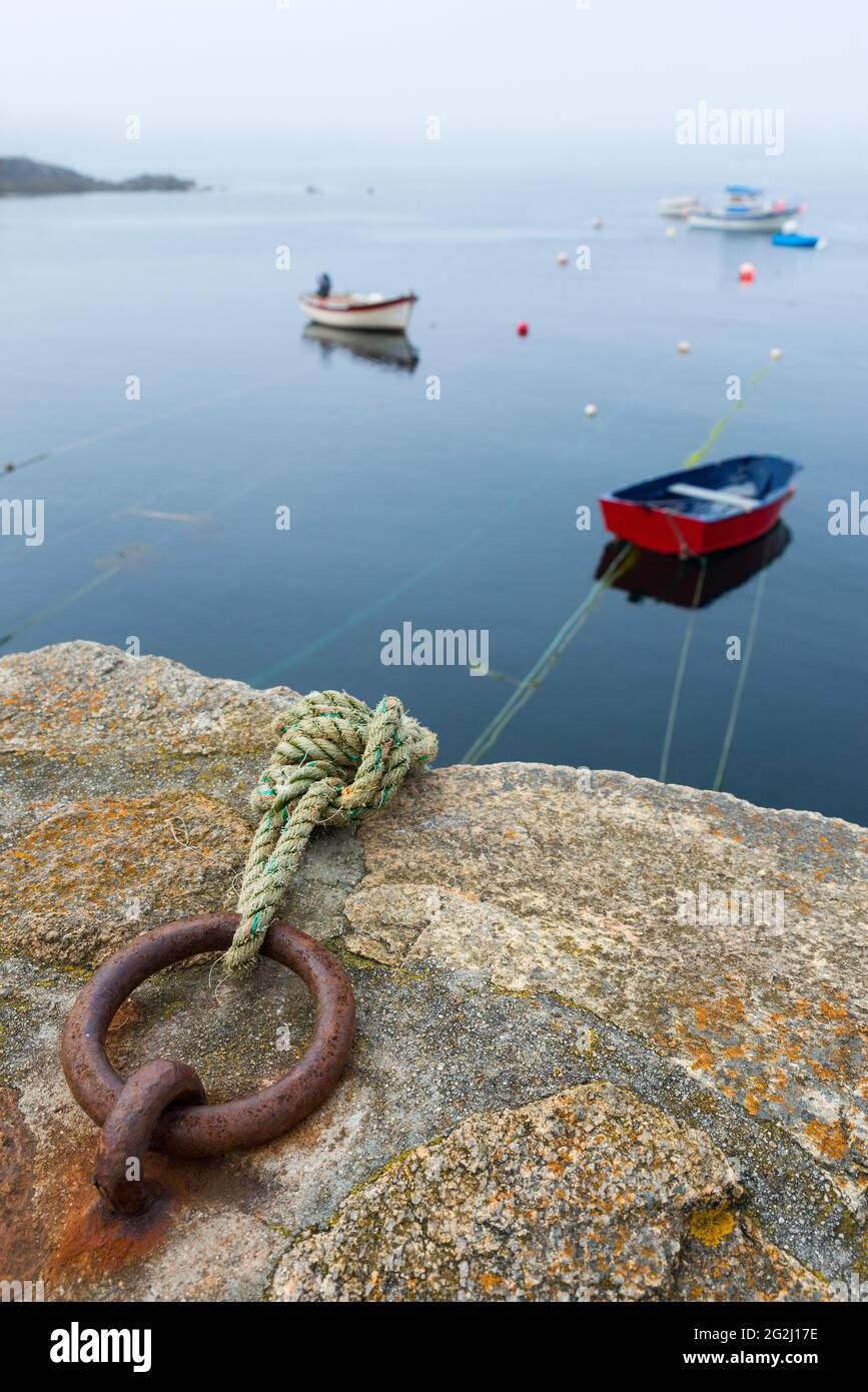 Dans le port de Lampaul, Île d’Ouessant, France, Bretagne, département du Finistère Banque D'Images