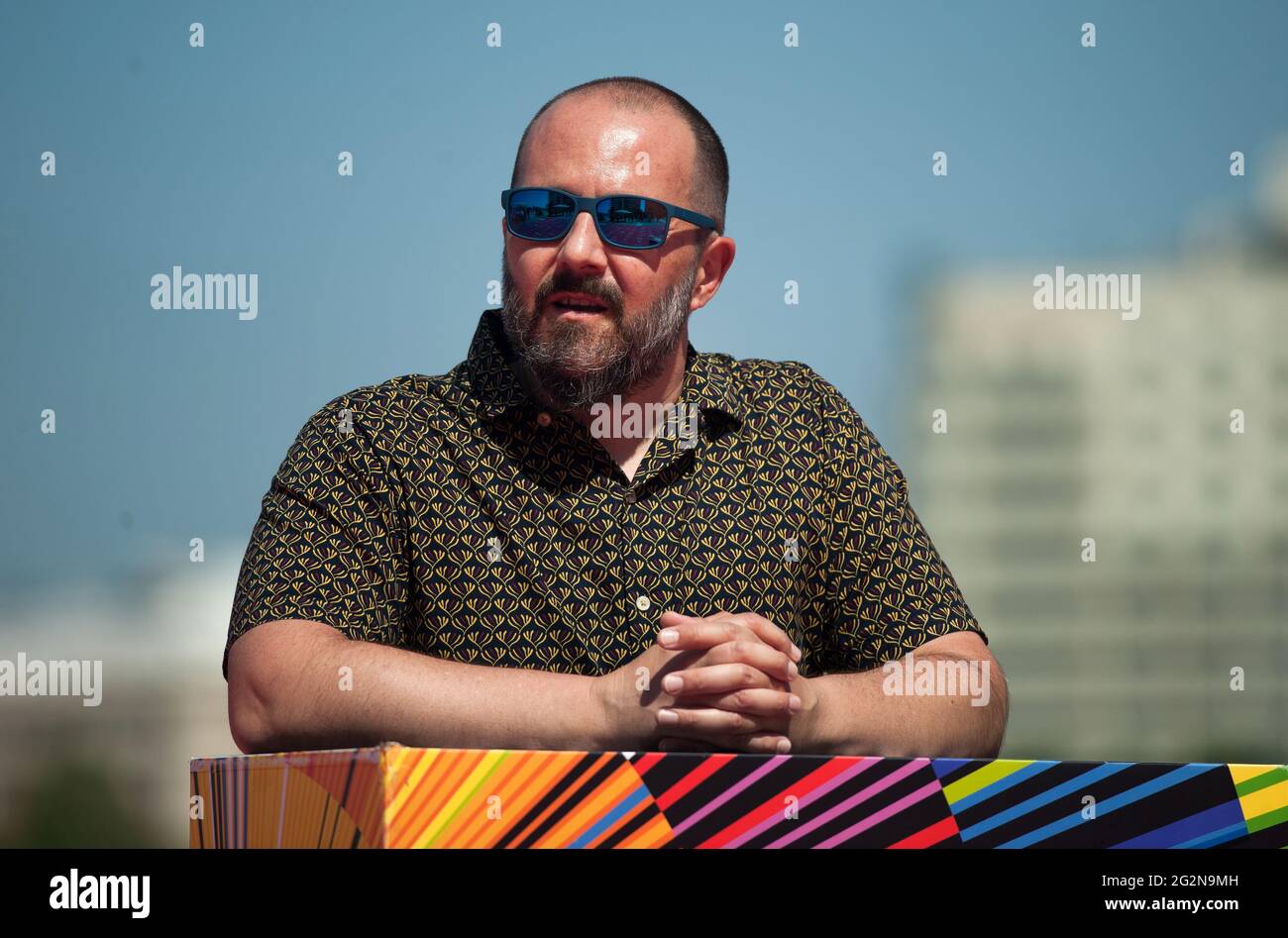 Malaga, Espagne. 12 juin 2021. L'acteur espagnol Ricardo Castella participe à la photo du film « Garcia y Garcia » à Malaga. La nouvelle édition du 24e Festival du film espagnol de Malaga, grand événement cinématographique en Espagne, présente les candidats du film pour gagner le prix « Biznaga de Oro », suivre toutes les mesures pour prévenir la propagation du coronavirus et garantir un événement sûr. Le festival aura lieu du 3 au 13 juin. (Photo de Jesus Merida/SOPA Images/Sipa USA) Credit: SIPA USA/Alay Live News Banque D'Images