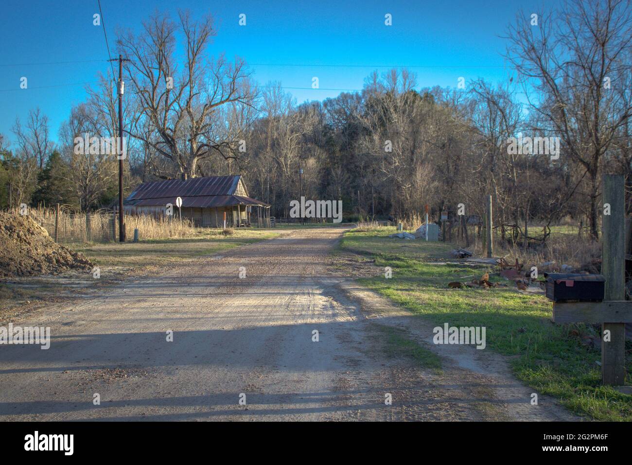 Vue sur main Street dans la ville fantôme de Rodney, Mississippi. Banque D'Images