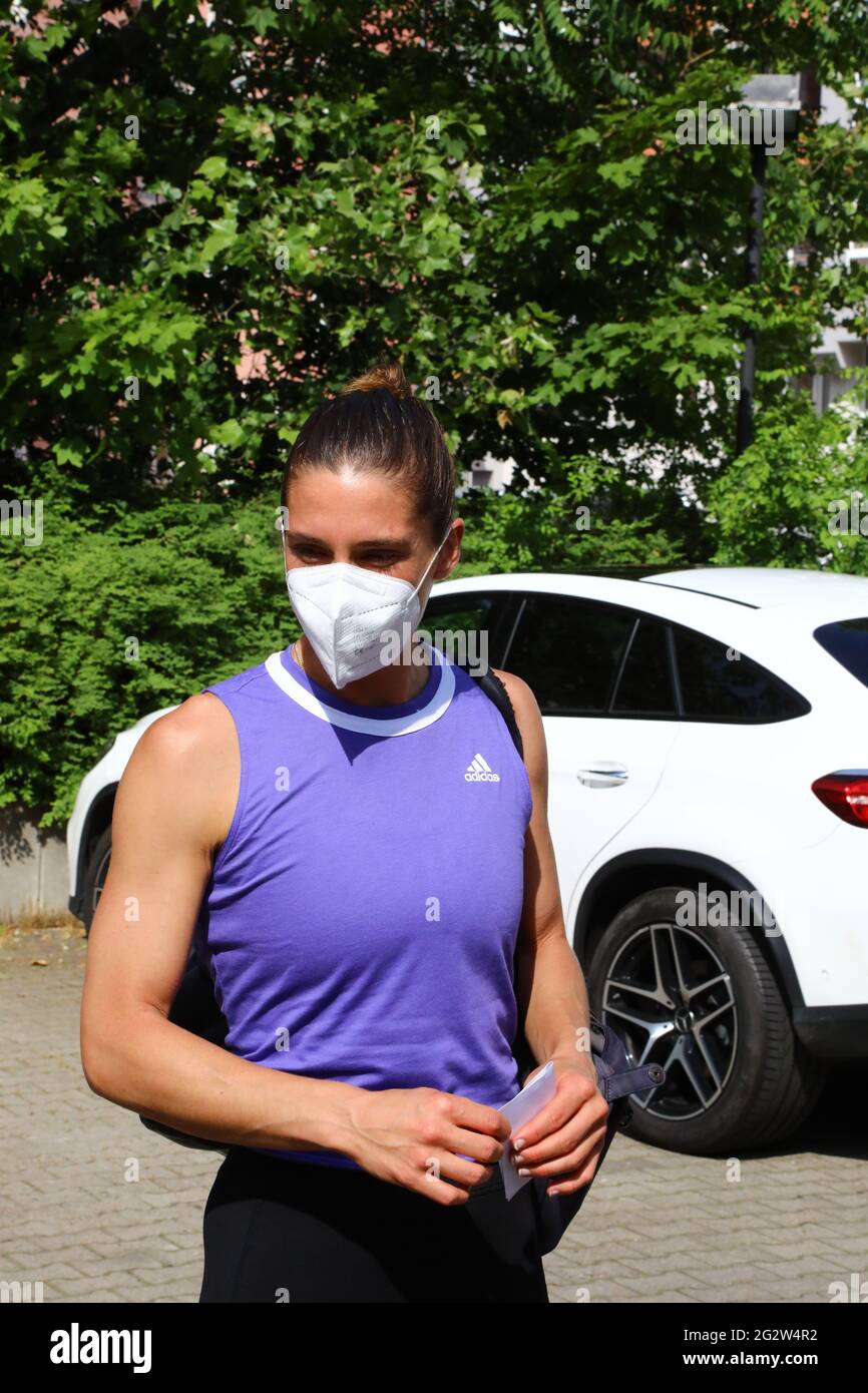 Andrea Petković BEI der Ankunft zur WTA Tour 2021 à Berlin am 10.06.2021 Banque D'Images