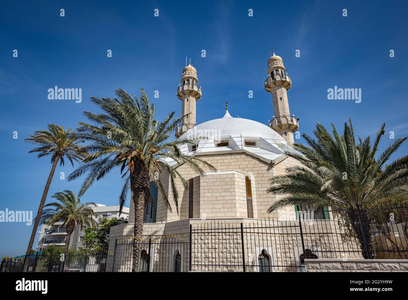Mosquée Mahmood à Kababir, Haïfa, Israël. Il a été construit par la communauté musulmane Ahmadiyya à la fin des années 1970. Banque D'Images