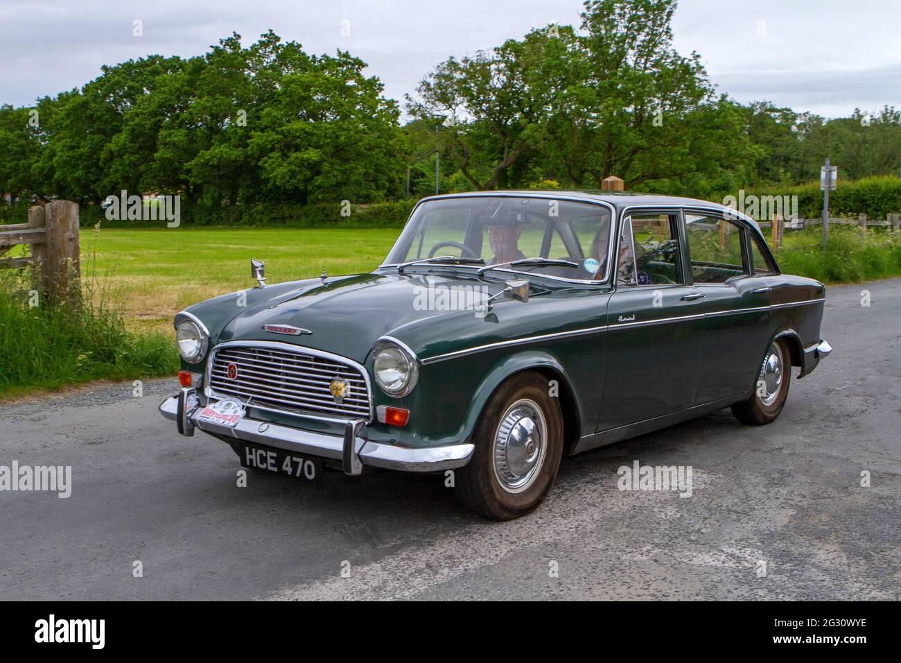 1967 Saloon vert Humber Hawk série VI 4dr 2267cc lors de la 58e course annuelle de Manchester à Blackpool Vintage & Classic car Run. Banque D'Images
