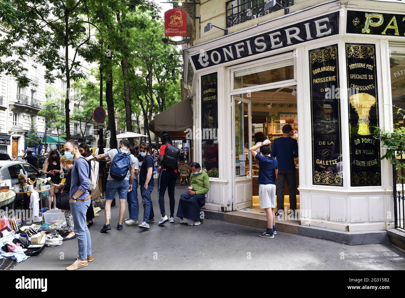 Marché aux puces de la rue Caulaincourt - Paris - France Banque D'Images