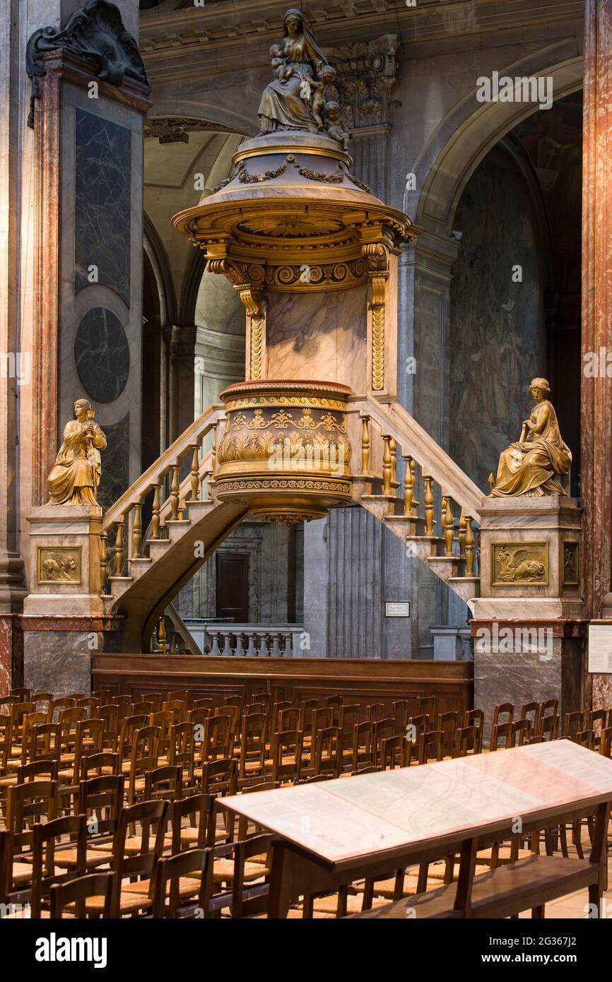 FRANCE PARIS (75) 6E ARRONDISSEMENT, ÉGLISE SAINT SULPICE, DÉTAIL INTÉRIEUR Banque D'Images