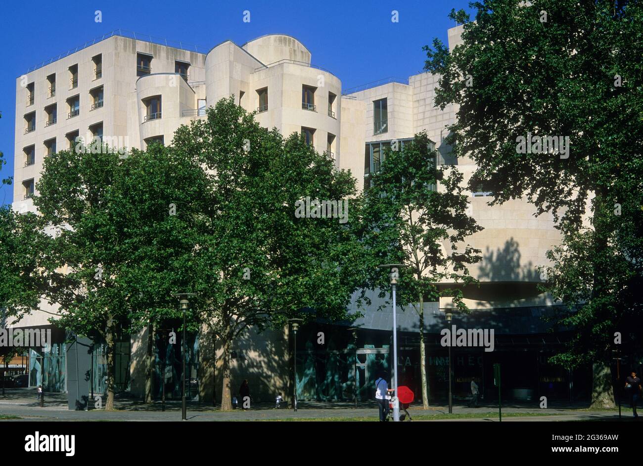 FRANCE PARIS (75) 12ÈME ARRONDISSEMENT, LA CINÉMATHÈQUE FRANCAISE, BERCY Banque D'Images