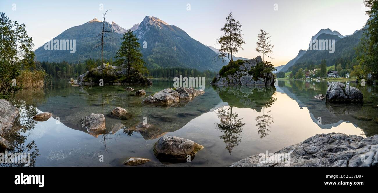 Hintersee, derrière Hochkalter, Parc National de Berchtesgaden, Ramsau, haute-Bavière, Bavière, Allemagne Banque D'Images