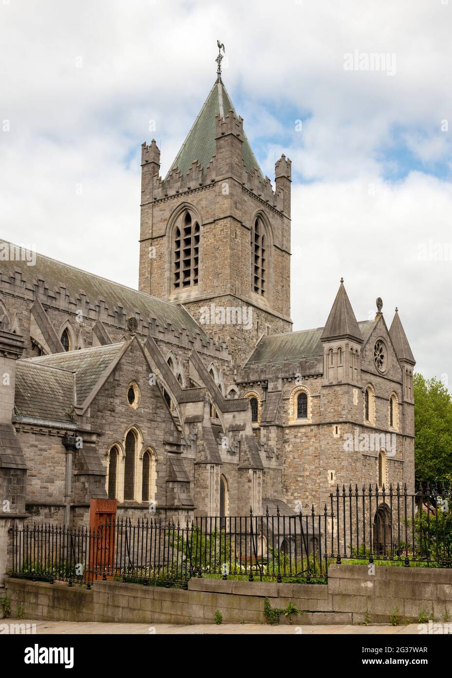 Christ Church Cathedral anciennement la Cathédrale de la Sainte Trinité à Christchurch, vue de Winetavern St à Dublin, Irlande Banque D'Images