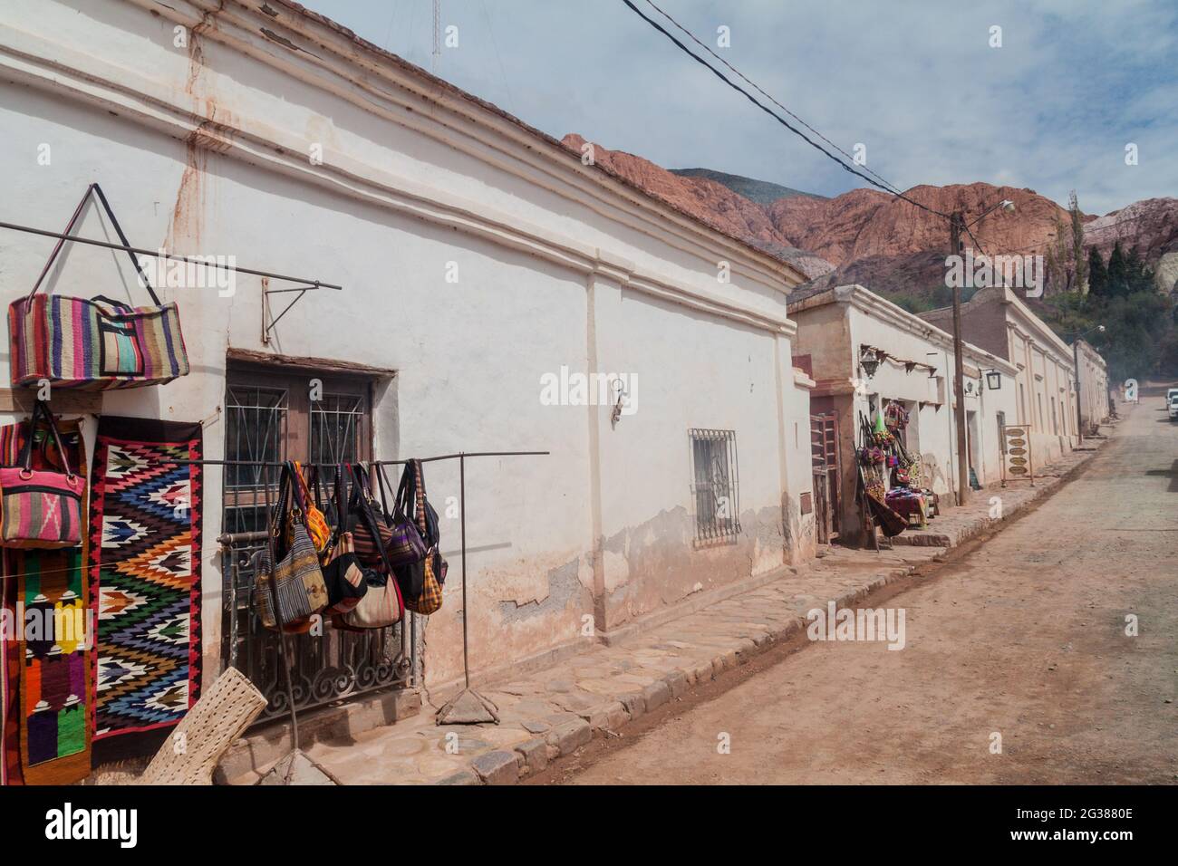 Produits artisanaux traditionnels à vendre dans le village de Purmamarca, en Argentine Banque D'Images