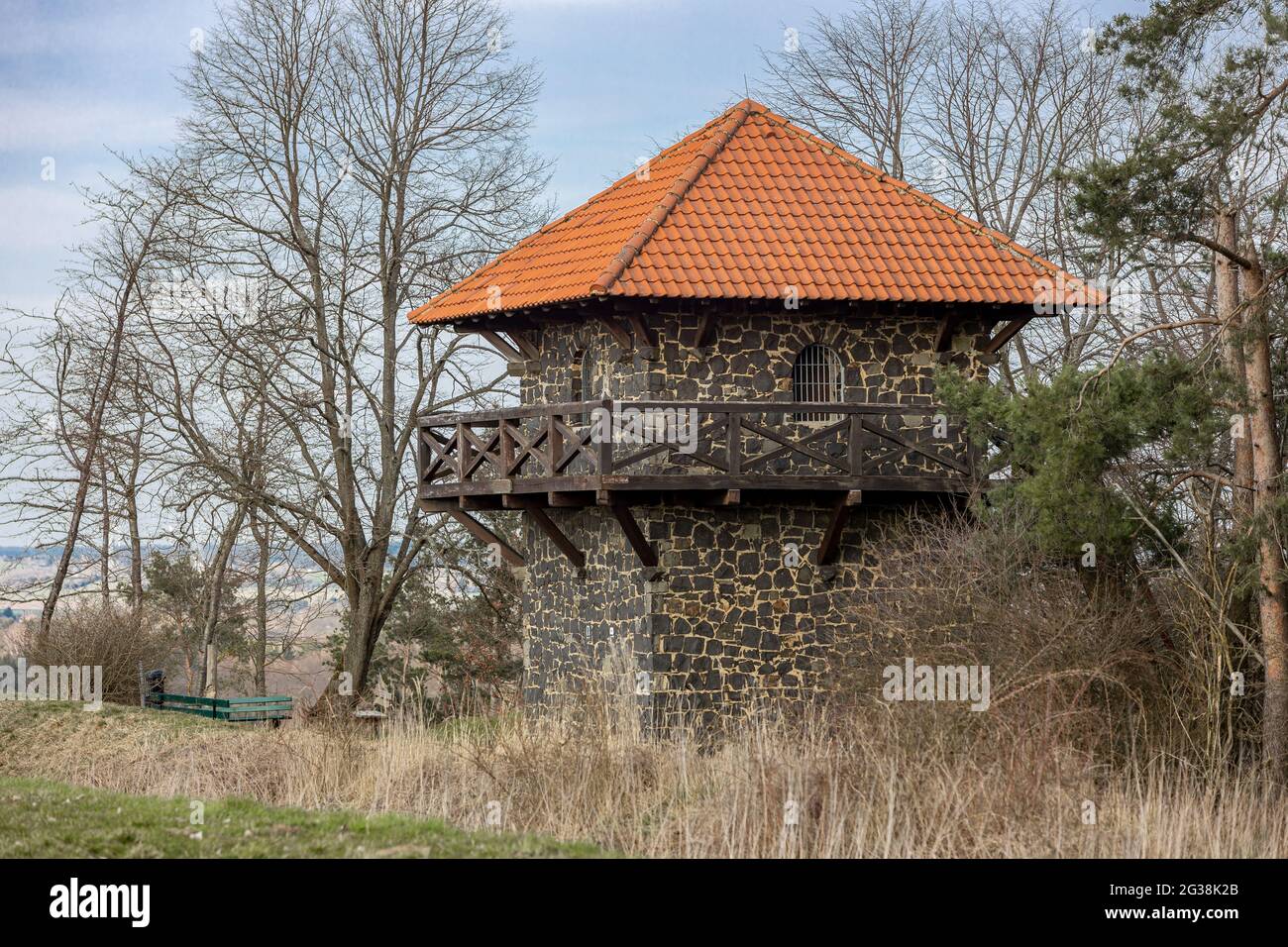 La tour de guet romaine reconstruite à Limes Germanicus, l'ancienne frontière entre l'Empire romain et la Magna Germania, ville voisine de Pohlheim, Allemagne Banque D'Images