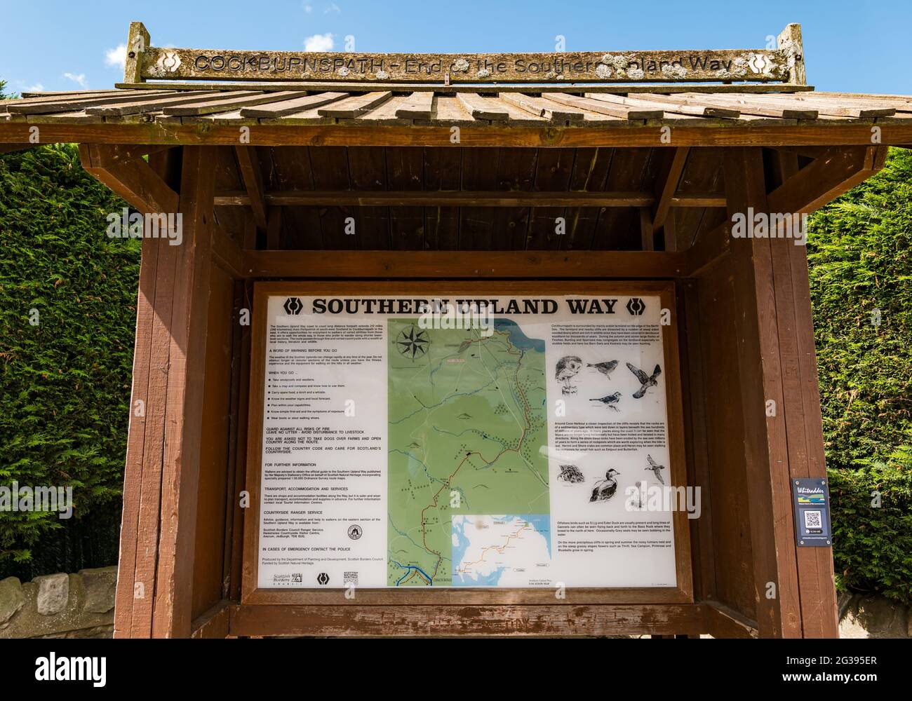 Noticeboard avec carte à la fin de la voie de l'Upland du Sud, chemin de marche à Cockburnspath, Berwickshire, Scottish Borders, Écosse, Royaume-Uni Banque D'Images