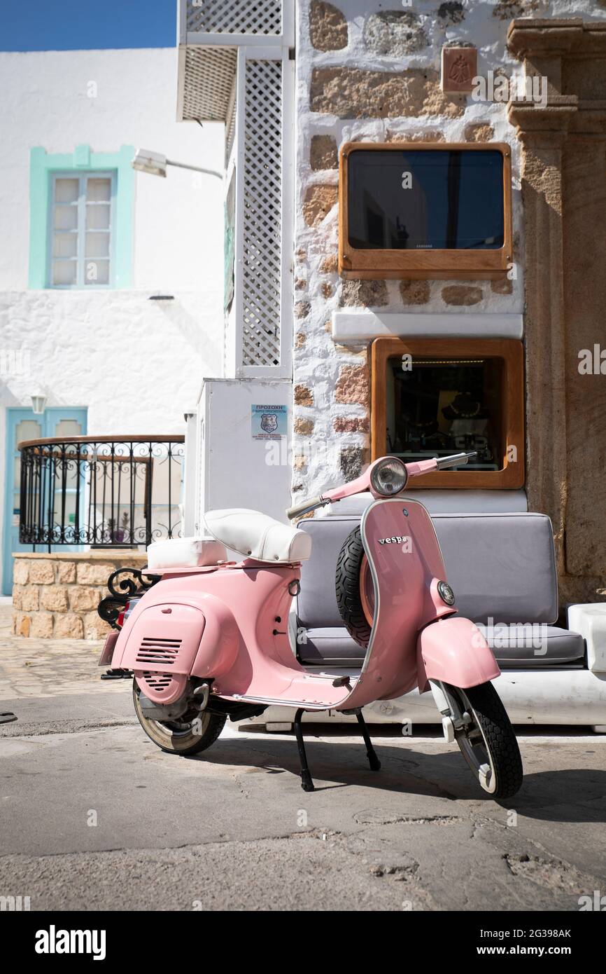 Moto rose sur l'île grecque Patmos Banque D'Images