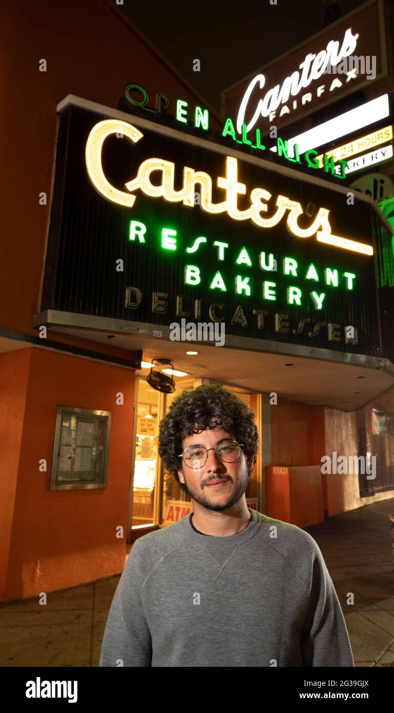 Alex Canter au Canter’s Restaurant à Los Angeles, en Californie, le 7 juin 2021 Banque D'Images
