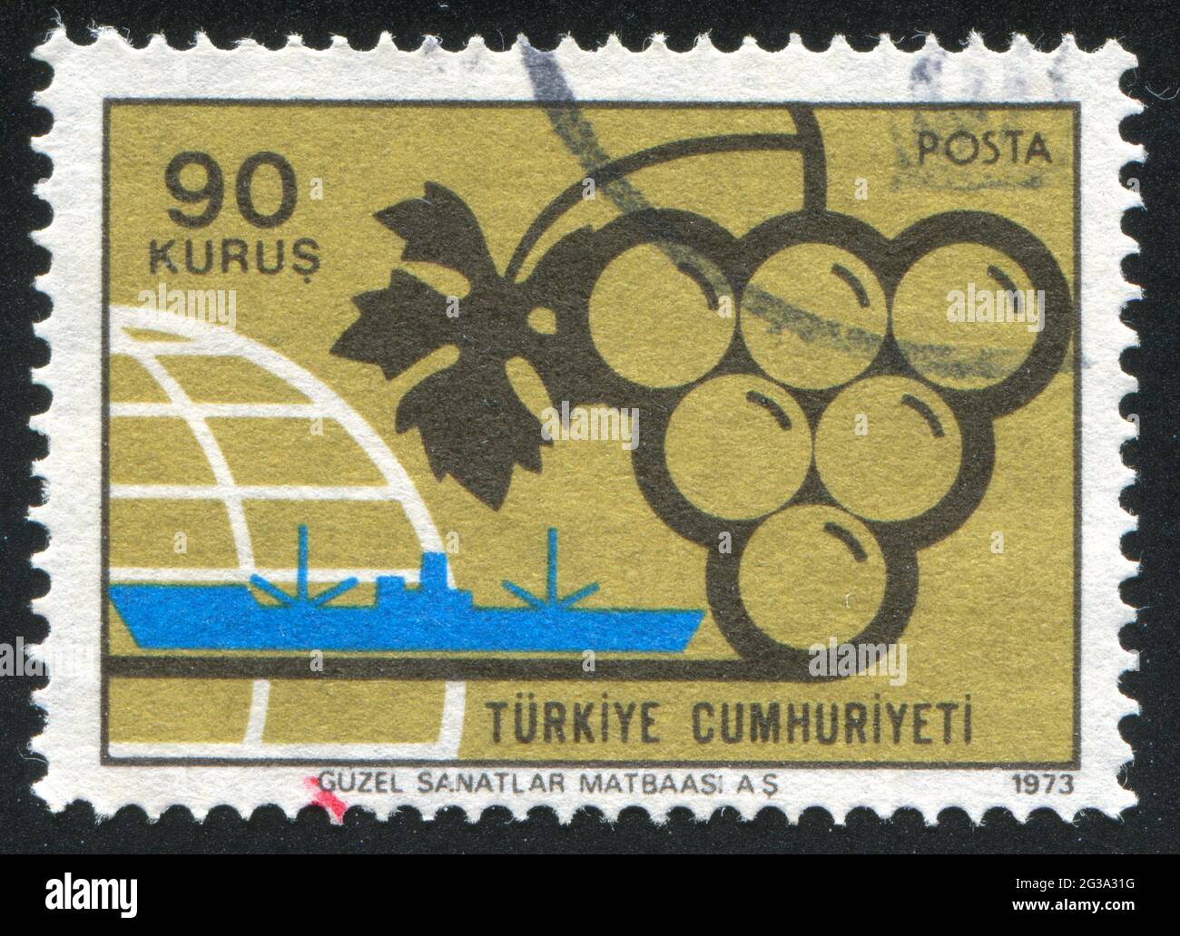 TURQUIE - VERS 1973: Timbre imprimé par la Turquie, montre le raisin et le globe, vers 1973 Banque D'Images