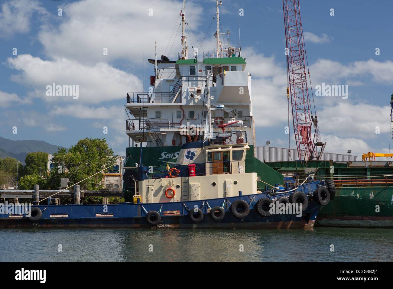 MV Newcastle Bay amarré à Trinity Inlet, poète de Cairns Australie Banque D'Images