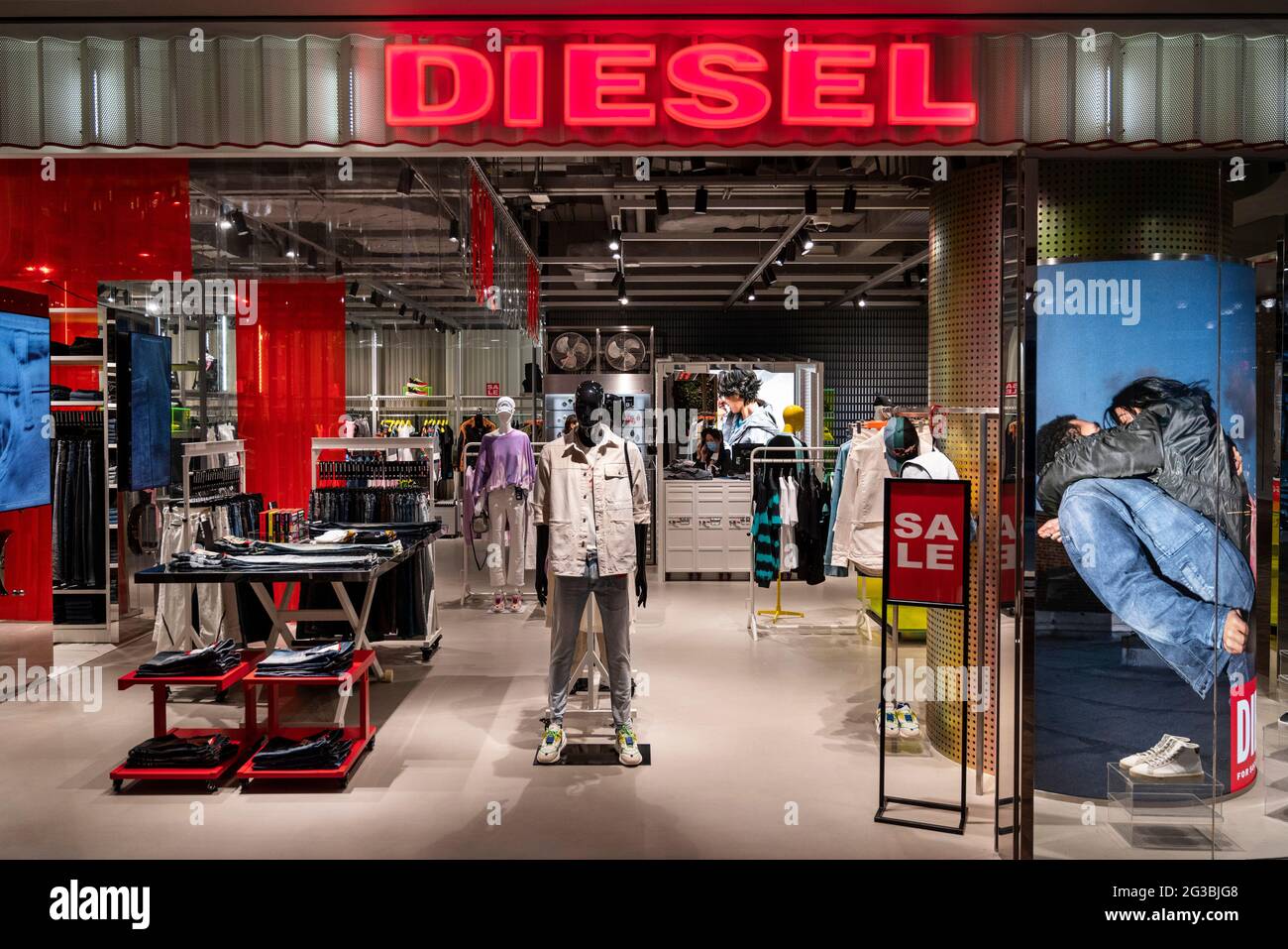 Magasin diesel de la marque italienne de vêtements de détail vu à Hong Kong  Photo Stock - Alamy