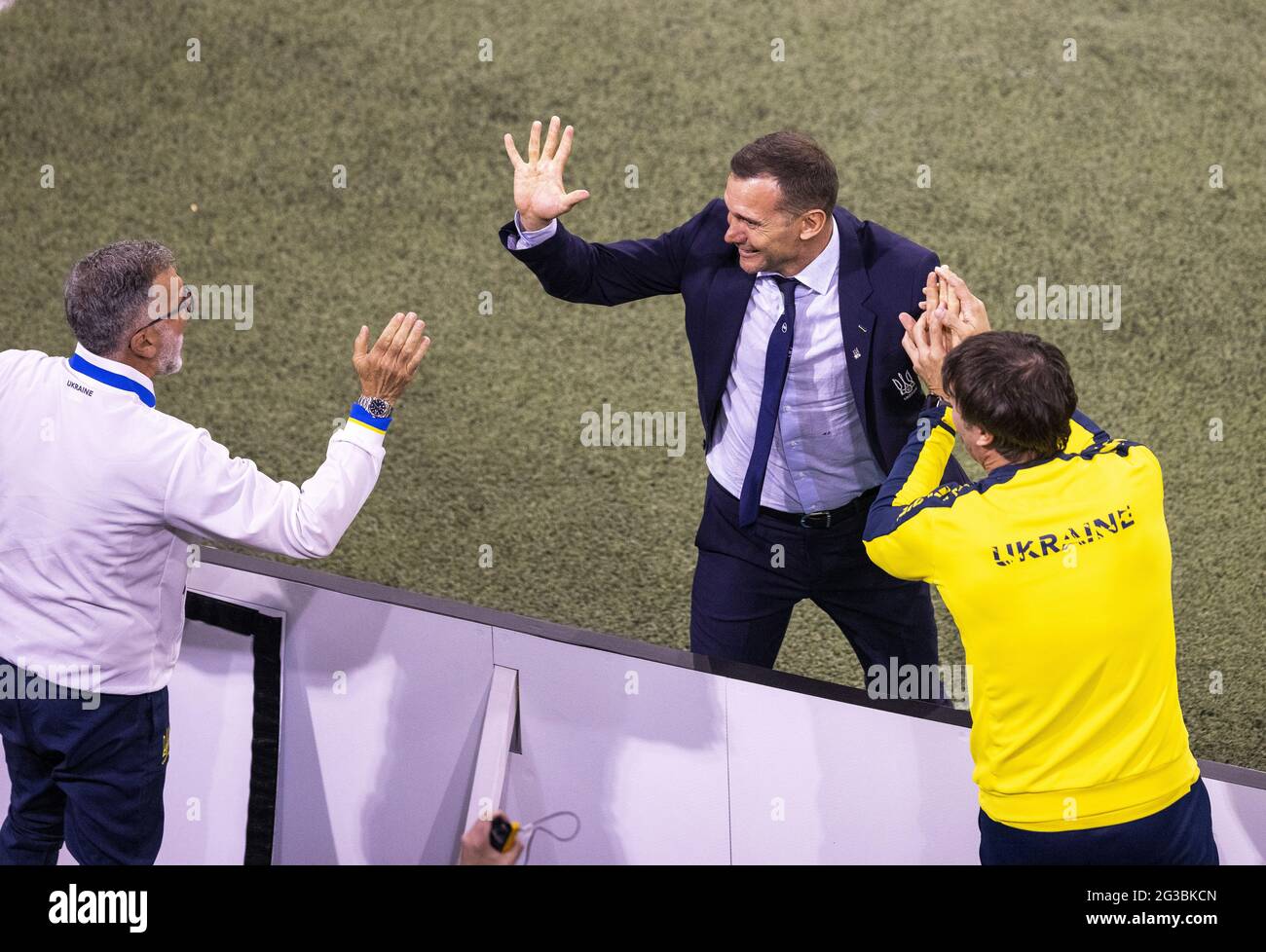 Torjubel: Trainer Andriy Shevchenko (Ukraine) Niederlande - Ukraine Amsterdam, 13.06.2021, Fussball, saison 2020/21 Foto: Moritz Müller Copyright Banque D'Images
