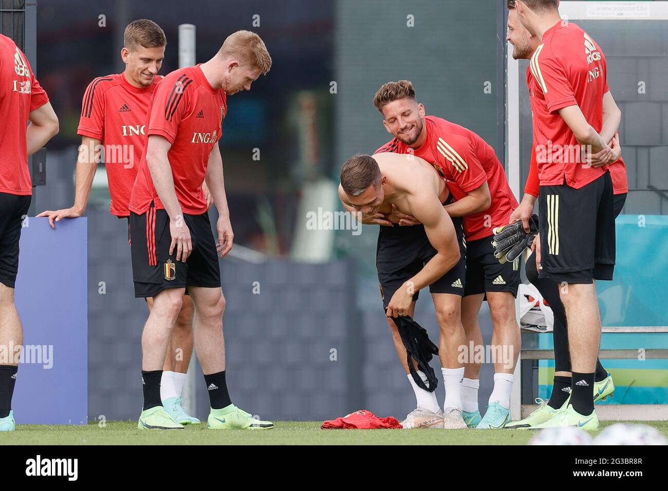 Leandro Trossard en Belgique et Mertens en Belgique photographiés lors d'une session d'entraînement de l'équipe nationale belge de football Red Devils, à Tubize, T Banque D'Images