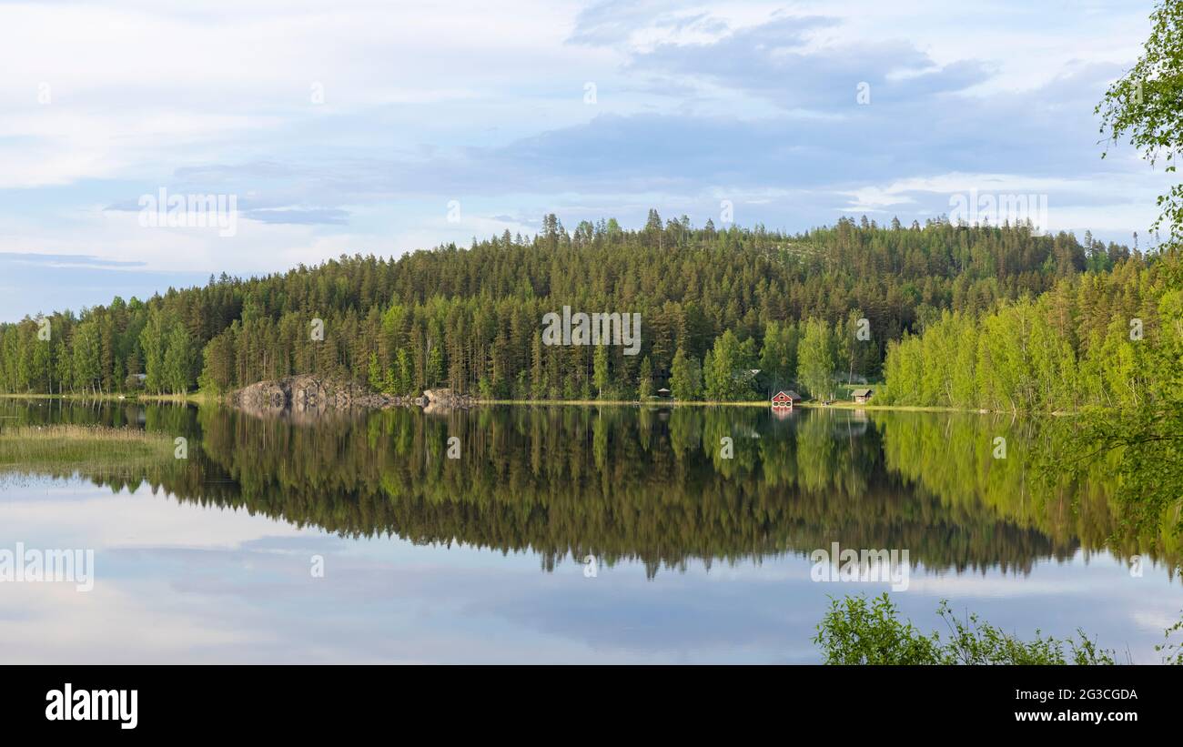 Calme lac Päijänne à Jämsä en Finlande temps d'été Banque D'Images