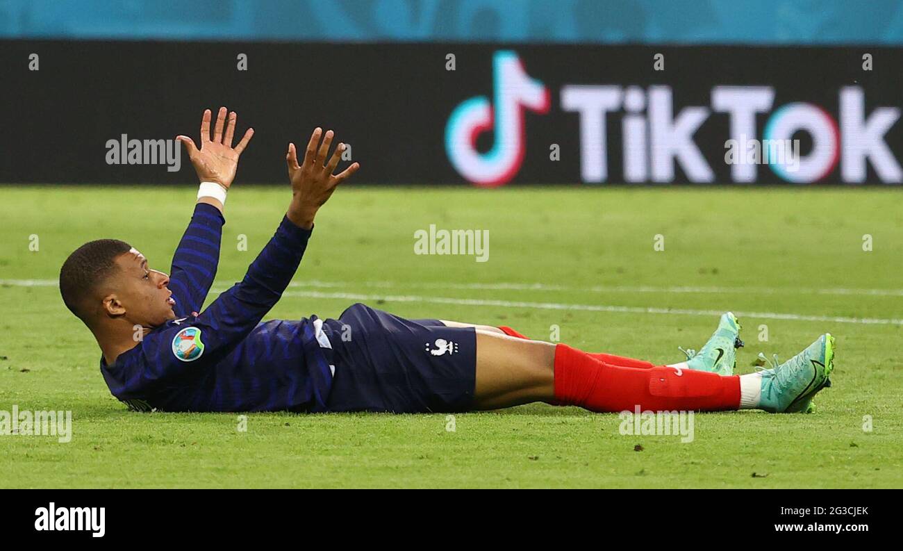 Football Football Euro Groupe F France Allemagne Football Arena Munich Munich Allemagne 15 Juin 21 Kylian Mbappe France Reagit Pool Via Reuters Kai Pfaffenbach Photo Stock Alamy