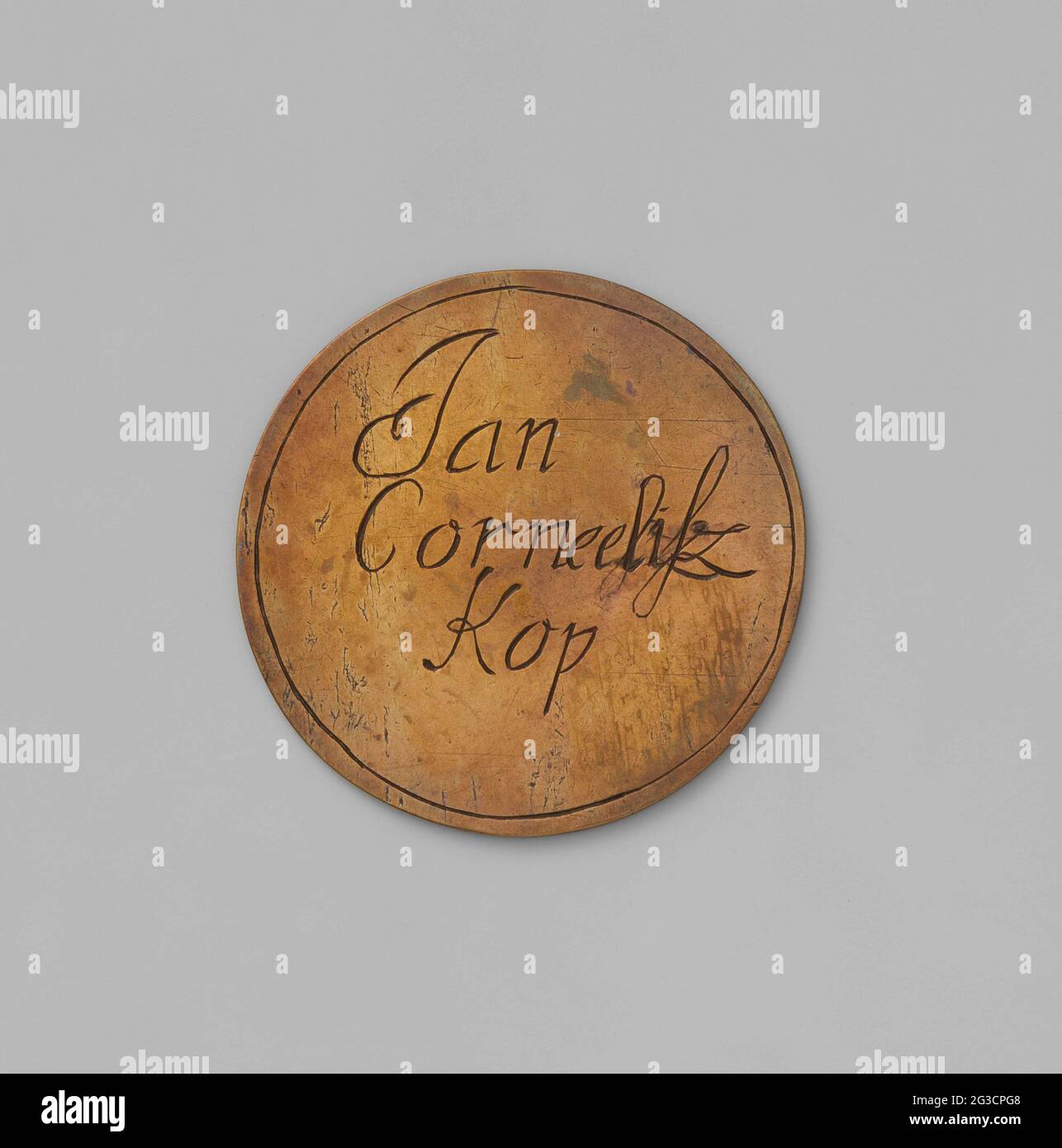 Houtzaagmolenaarsgilde van Amsterdam, Gildenning par Jan Corneelisz Kops. Médaille de laiton. Avant : scierie en bois. Inconvénient : inscription Banque D'Images