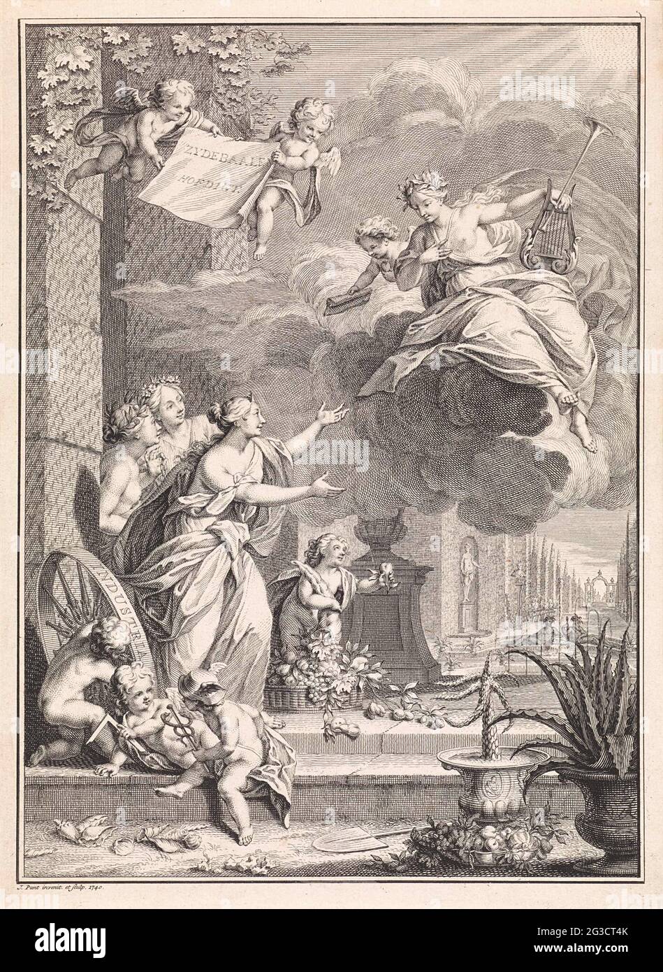 Poésie en conversation avec des figures allégoriques; page de titre pour: Arnold Hoogvliet, Zydebalen, Dofdicht, 1740. Poésie qui tombe d'un nuage dans un jardin, en conversation avec la femme allégorique personnages hospitalité, amitié et courtoisie. Au premier plan, trois putti qui symbolisent les soins d'achat (avec caduceus), la mécanique (avec crochet d'achat) et le pays. Dans l'air, deux putti volent avec un tissu sur lequel le titre en néerlandais. Banque D'Images