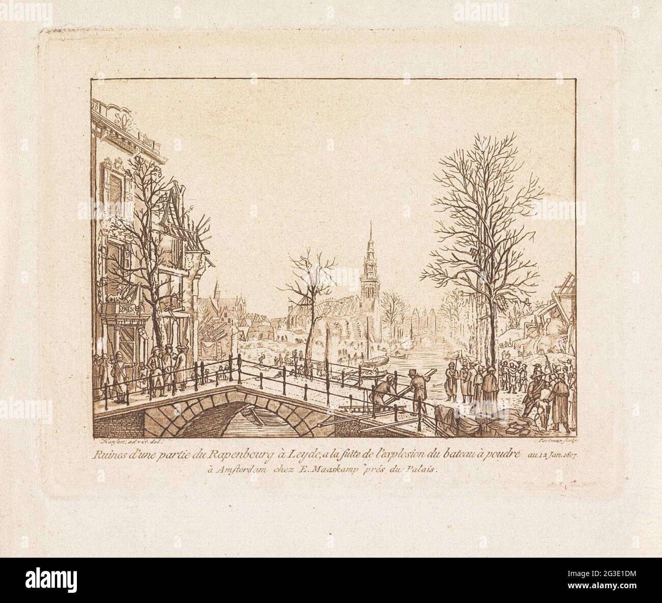 Pour diriger le Rapenbourg après la catastrophe, 1807; ruines d'une partie du Rapenbourg à Leyde, UNE Suite de l'explosion du bateau à poudre. Face du pont Nieuwsteeg sur la zone détruite après la catastrophe de la poudre à canon sur la Rapoenburg (grange en pierre) à Leiden le 12 janvier 1807. Propreté travail après la catastrophe, le déplacement des victimes. Centre de Saihal. Banque D'Images