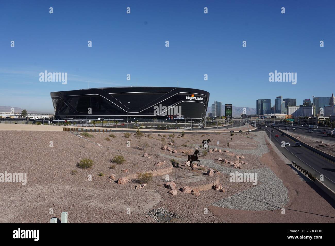 Vue générale du stade Allegiant, le samedi 6 mars 2021, à Las Vegas. Le stade abrite les Las Vegas Raiders et les rebelles de l'UNLV. Banque D'Images