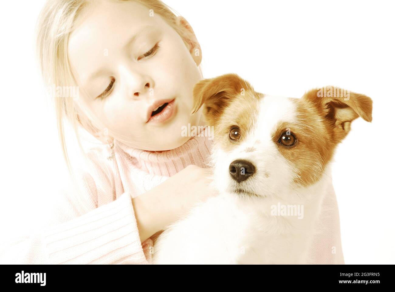 Fille avec découpe de chien Banque D'Images