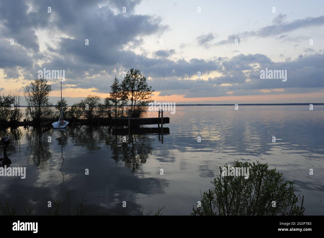 Coucher de soleil à Wilhelmstein, Steinhude am Meer. Banque D'Images