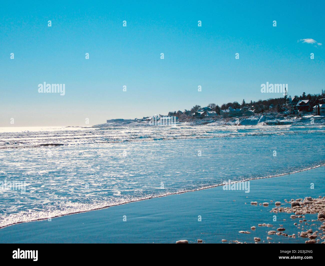Journée d'hiver sur la plage dans le Maine, aux États-Unis Banque D'Images