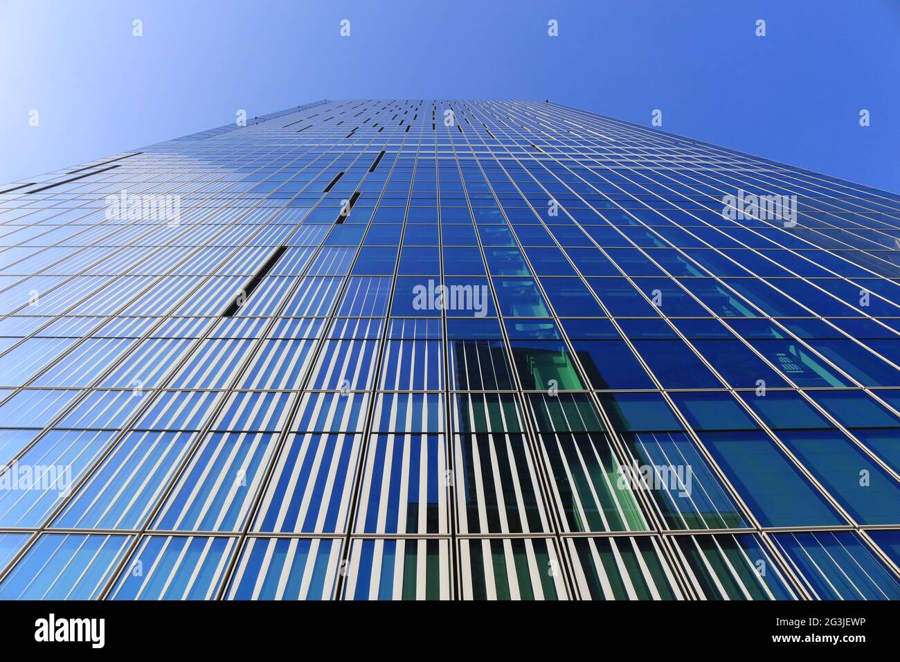 Extérieur d'un gratte-ciel à parois de verre Banque D'Images