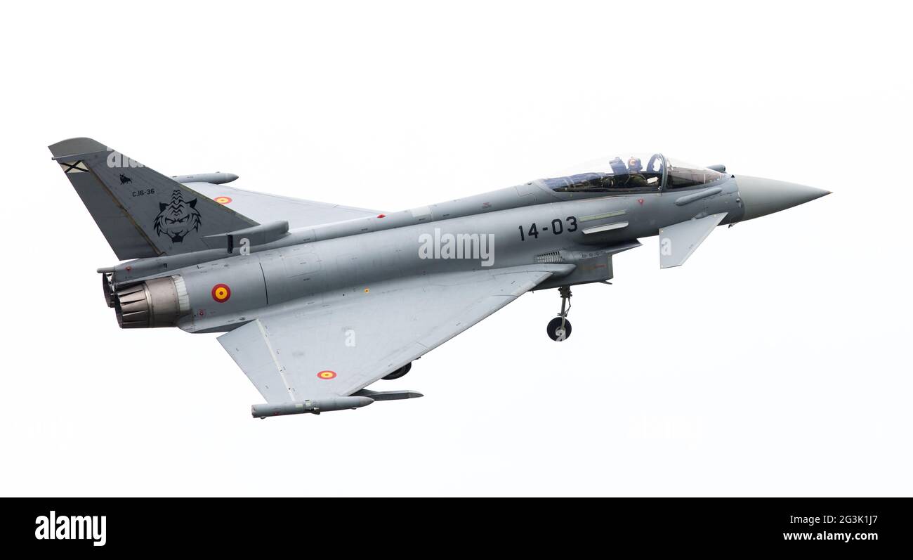 LEEUWARDEN, Pays-Bas - le 10 juin : Spanish Air Force Eurofighter Typhoon battant au cours de la Dutch Air Force Open House. Juin Banque D'Images