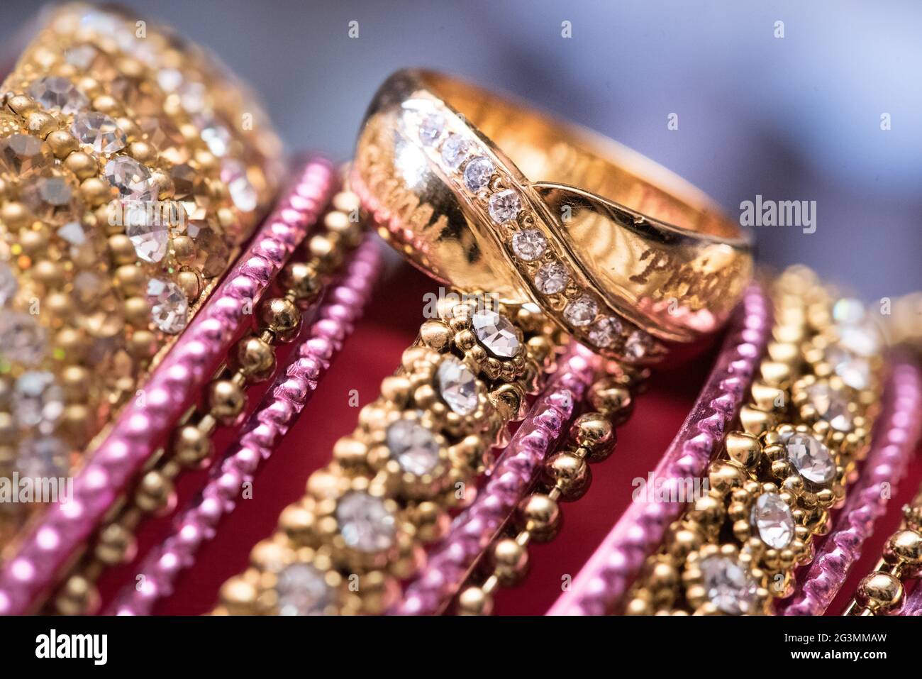 Bracelets de mariage pour mariée indienne Banque D'Images