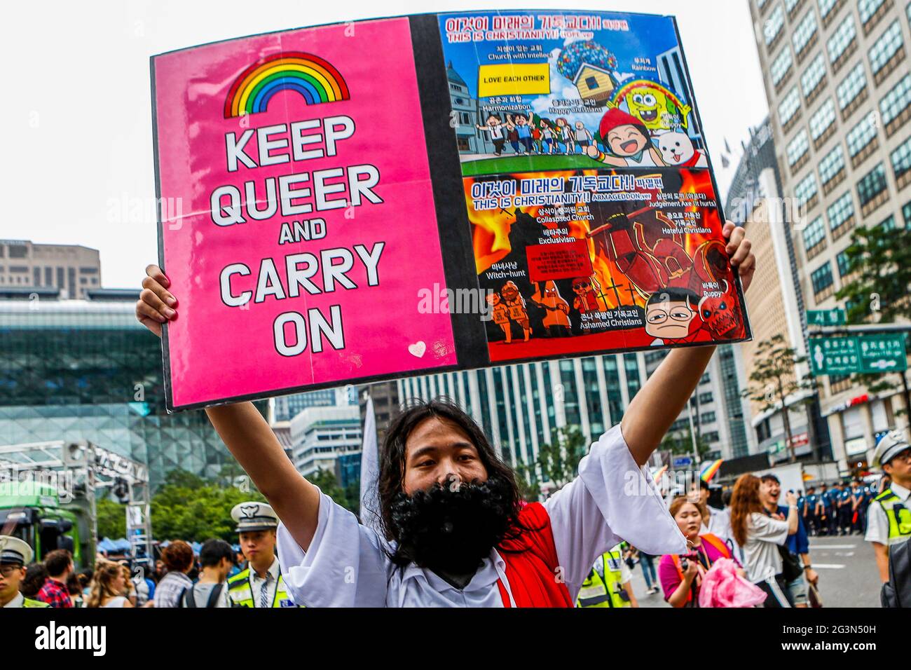 17 juin 2021-Séoul, Corée du Sud-in cette photo est le 2016, 2017. Les gens défilent lors d'une parade gay Pride annuelle près du centre de Séoul en Corée du Sud. Chaque mois de juin et juillet se tient au Festival LGBT en Corée du Sud. Banque D'Images