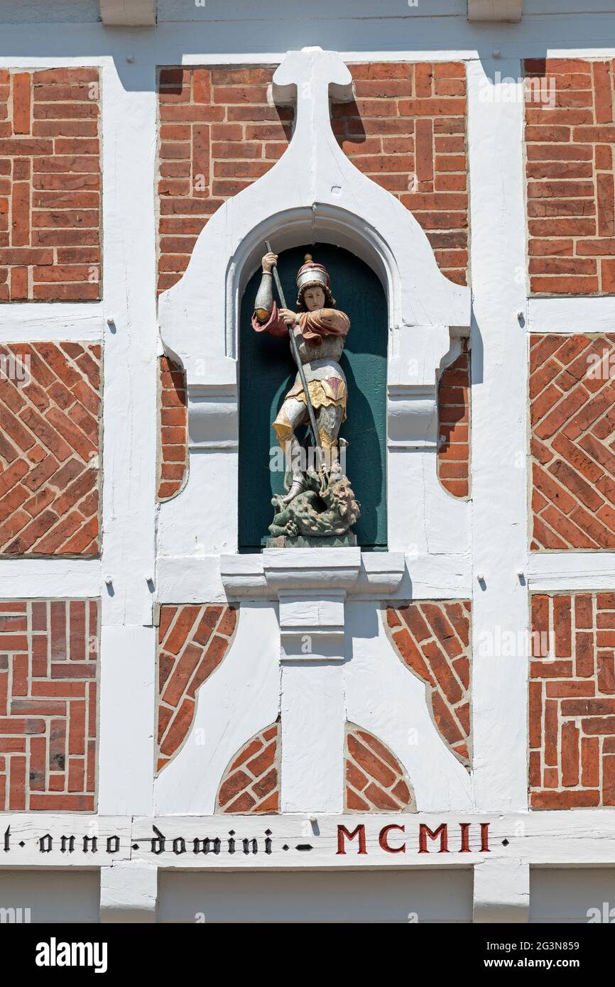 Statue de Saint-Georges, ancien hôpital de lèpre St.Georg, Winsen/Luhe, Basse-Saxe, Allemagne Banque D'Images