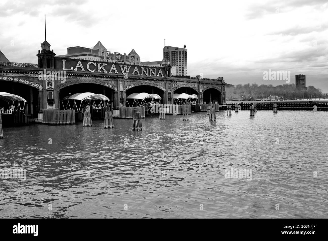 Le panneau Lackawanna sur les quais de ferry du terminal de train Hoboken à Hoboken, dans le New Jersey Banque D'Images