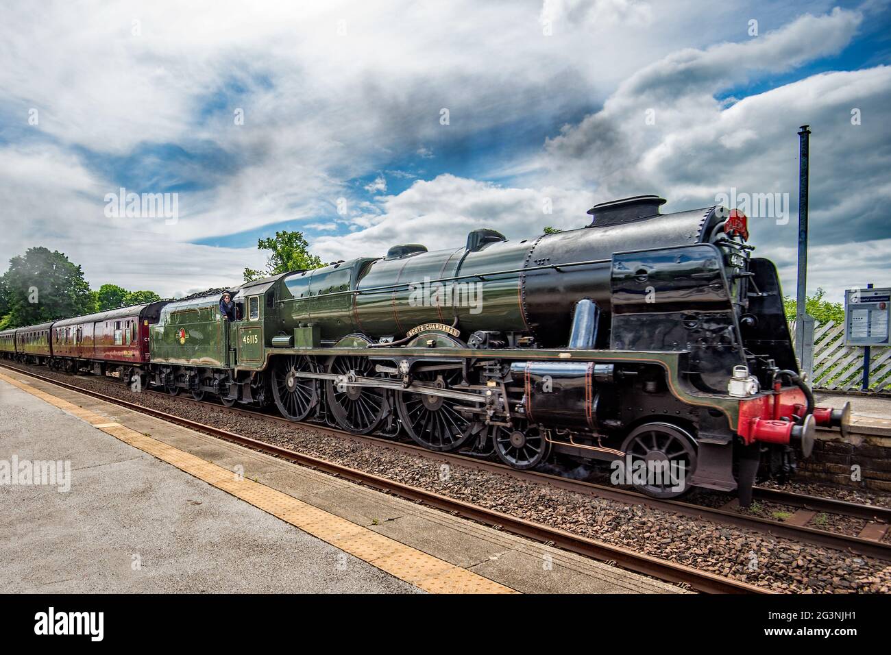 Scots Guardsman Steam loco traversant long Preston le 17 juin 2021 Banque D'Images