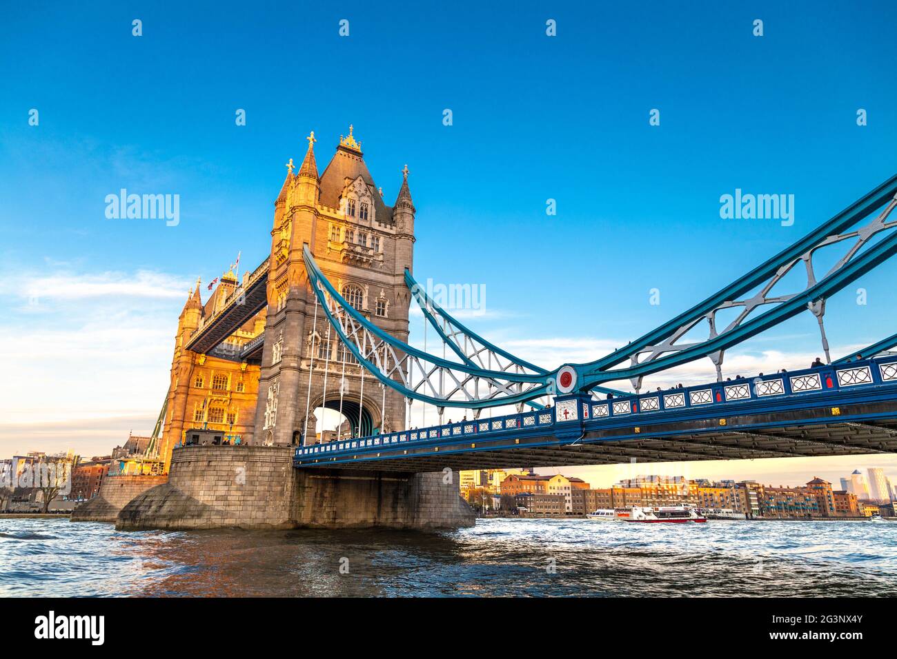 Tower Bridge au-dessus de la Tamise, Londres, Royaume-Uni Banque D'Images