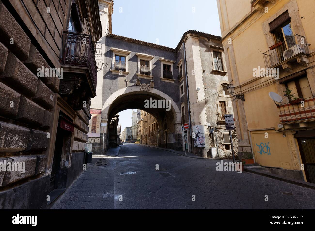Arco di San Benedetto - via Crociferi - Catane Italie Banque D'Images