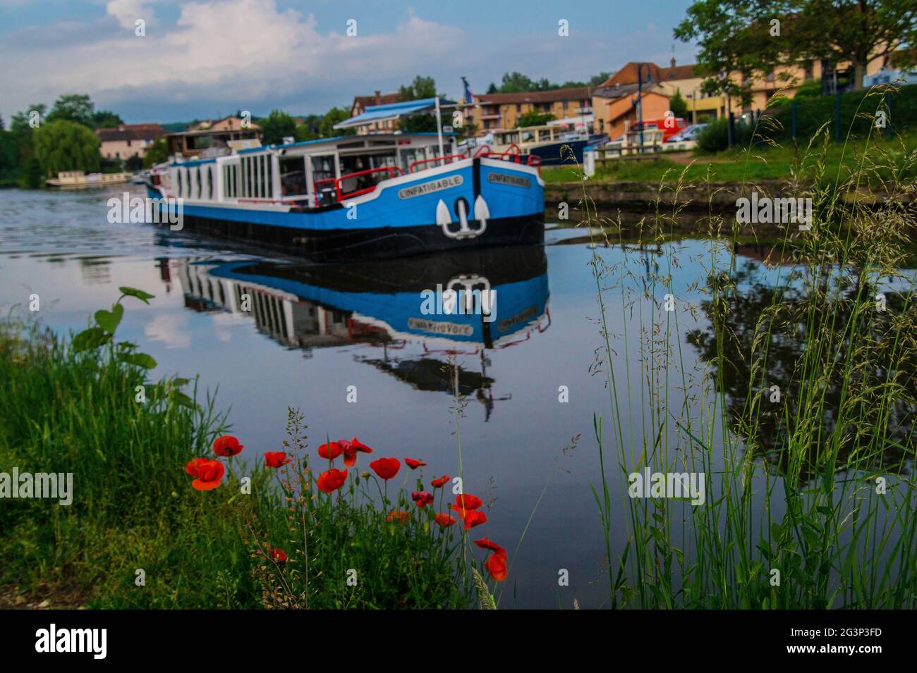 Canal entre digoin et roanne dans le forage dans le Loir Banque D'Images